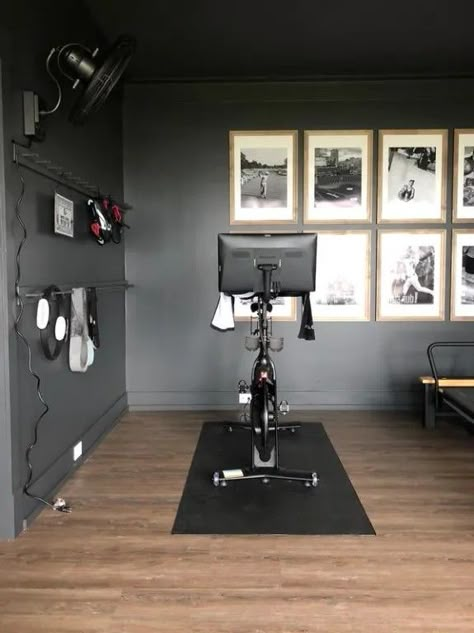 Black Workout Room Ideas, Home Gym Black And White, Black Home Gym Workout Rooms, Garage Gym Ideas Black Walls, Dark Workout Room, Black Walls Home Gym, Garage Office And Gym Ideas, Home Gym Dark Walls, Black Wall Home Gym