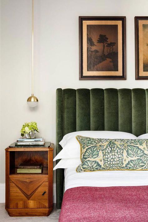 Green Headboard, Classic Room, Suite Master, Head Boards, Bedroom Decorating Tips, Stylish Bedroom Design, Decor Eclectic, Dekor Diy, Decor Ikea