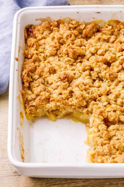 Pineapple Crisp, Pineapple Desserts, Comfort Desserts, Peach Crisp, Pineapple Recipes, Fresh Pineapple, Crumble Recipe, Southern Food, Crisp Recipe