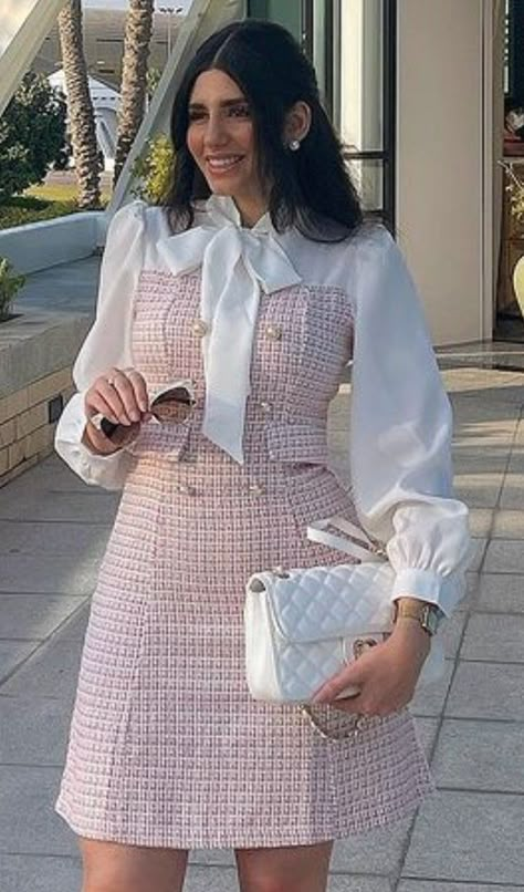 Tweed Top Outfit, Tweed Dress Outfit Classy, Tweed Dress Chanel, Winter Sweater Dresses, Classy Jumpsuit, Chic Maxi Dresses, Floral Sundress, Tweed Dress, Woven Dress