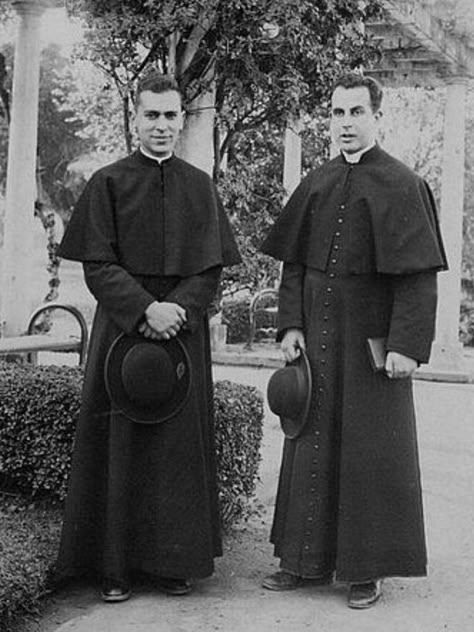 Cassock Aesthetic, Cassock Priest, Demon X Priest, Priest Cassock, Priest Aesthetic, Altar Server, Catholic Clothing, Priest Outfit, Priest Costume