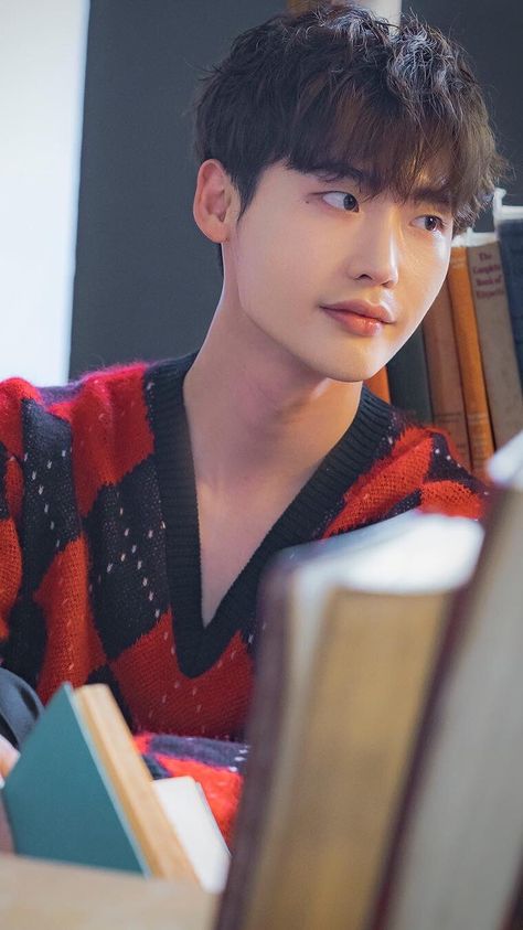 Lee Jong Suk Cute, Kang Chul, Lee Jung Suk, W Two Worlds, Korean Shows, Jong Suk, Lee Jong Suk, Lee Jong, Handsome Actors