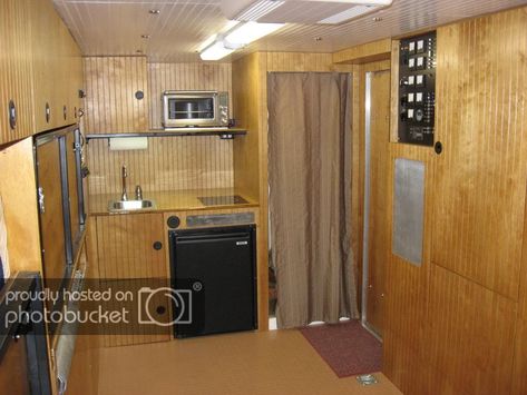 Teardrops n Tiny Travel Trailers • View topic - 7x16 Cargo Camper Vintage Camper Renovation, Converted Cargo Trailer, Trailer Camper Conversion, Cargo Camper, Enclosed Trailer Camper, Spartan Trailer, Cargo Trailer Camper Conversion, Toy Hauler Camper, Vintage Trailer Interior