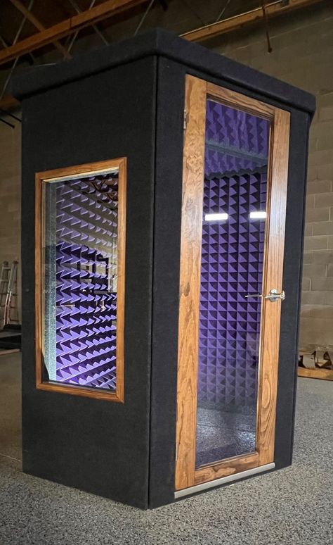 Privacy booth VoiceSuite Create Professional Quality Recordings At Home With Privacy Booth - VoiceSuite % Recording Booth Design, Diy Soundproof Booth, Home Recording Booth, Recording Booth Aesthetic, Sound Booth Design, Diy Recording Booth, Podcast Room Ideas, Bedroom Recording Studio, Sound System Design