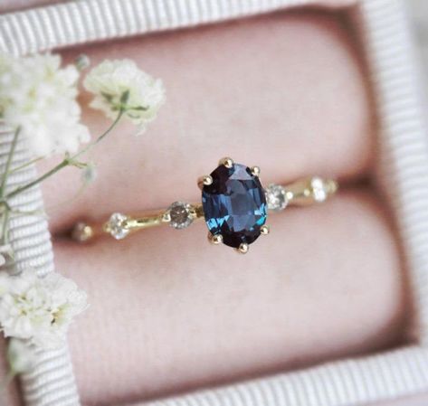 Engagement Ring Alexandrite, Classy Engagement Ring, Most Beautiful Engagement Rings, Top Engagement Rings, Salt Pepper Diamond, Most Popular Engagement Rings, Popular Engagement Rings, June Birthstone Ring, Trending Engagement Rings