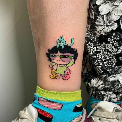 Power Puff Girls Tattoo, Buttercup Tattoo Powerpuff, Powerpuff Tattoo, Powerpuff Girls Tattoo, Buttercup Tattoo, Buttercup Powerpuff Girl, Whole Tattoo, Cartoon Tattoo Ideas, 90s Tattoos