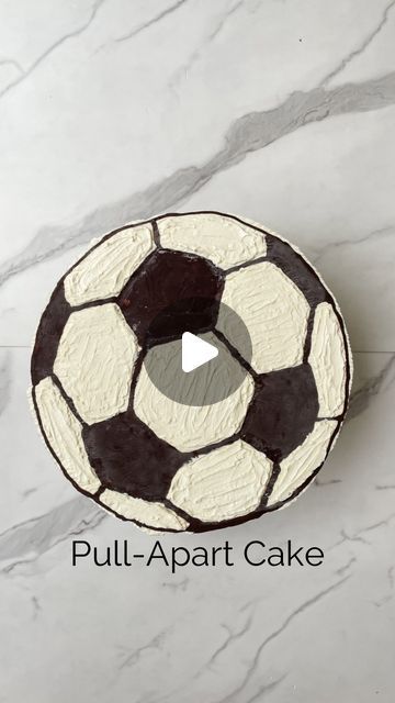 Soccer Ball Pull Apart Cupcakes, Soccer Ball Cupcake Cake, Sports Cupcake Cake, Soccer Ball Cupcakes, Soccer Cupcake Ideas, Soccer Cupcake Cake, 30 Cupcakes, Soccer Cupcakes, Sport Cupcakes