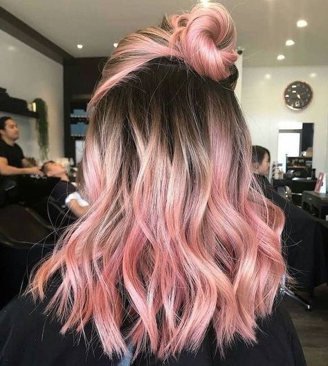 Purple Ombre Hair, Ombre Hair Blonde, Pastel Pink Hair, Spring Hair Color, Ombré Hair, Penteado Cabelo Curto, Ombre Hair Color, Spring Hairstyles, Summer Hair Color