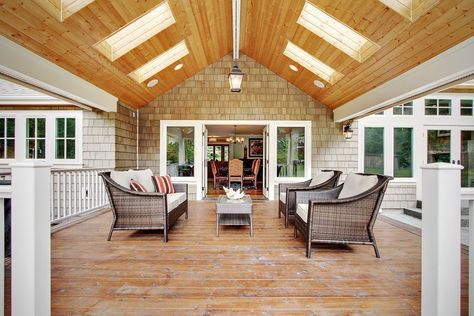 Wood deck with covered roof, cathedral ceiling and skylights Deck Pictures, Modern Deck, Covered Deck, Bainbridge Island, Patio Roof, Backyard Spaces, Covered Decks, Dining Room Storage, Yard Design