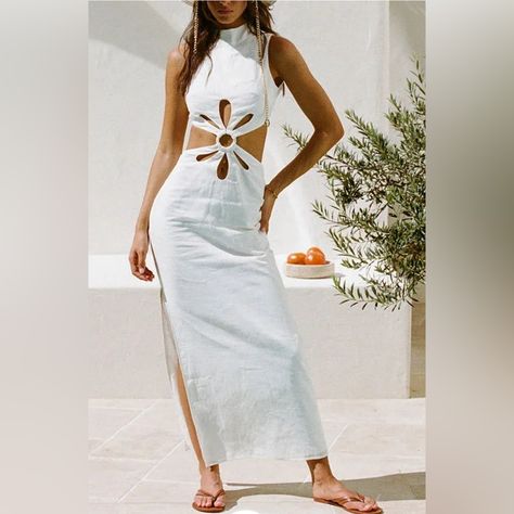 Beautiful Modern White Dress. Back Out Dress, Out Dress, Vacation Dresses, White Maxi Dresses, Outfit Casual, Types Of Skirts, High Neckline, Outfits Casuales, Casual Outfit