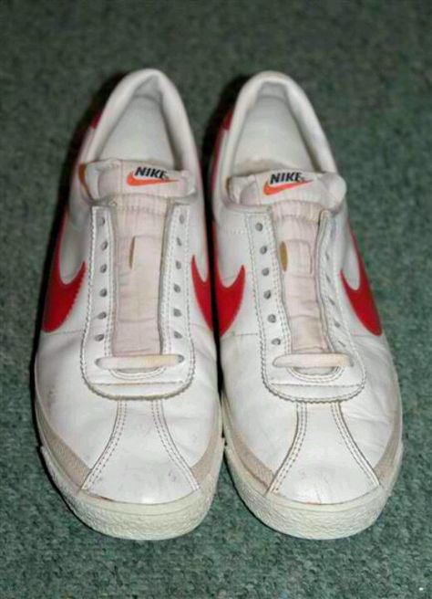 Nike Vintage Sneakers, Vintage Sneakers Men, 80s Fashion Men, 80s Shoes, Cat Shoes, Sneaker Lovers, Vintage Sneakers, Nike Vintage, Nike Shox