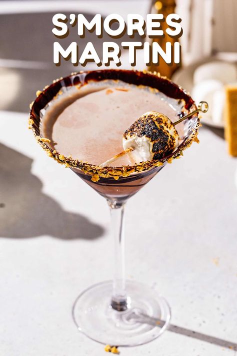 S'Mores Martini Creamy Halloween Cocktails, S’mores Espresso Martini Recipe, S’more Martini, Toasted Marshmallow Espresso Martini, S’mores Espresso Martini, Smores Espresso Martini, S’mores Cocktail Recipe, Smores Cocktail Recipe, S’mores Martini Recipe