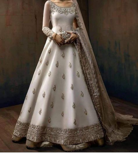 Indian Dress Up, Desi Dress, Red Bridal Dress, Desi Wedding Dresses, Nikkah Dress, Latest Bridal Dresses, Bridal Dresses Pakistan, Pakistani Wedding Outfits, Pakistani Fancy Dresses