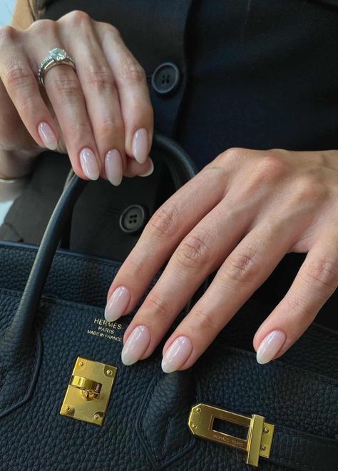 Looking for old money nails to elevate your look? You'll love this list of old money aesthetic nails that have the perfect quiet luxury vibe! Bridesmaid Nails, Old Money Nails, Nails After Acrylics, Sophisticated Manicure, Money Nails, Bridesmaids Nails, Elegant Nail Designs, Nude Nail Designs, Nail Art For Beginners