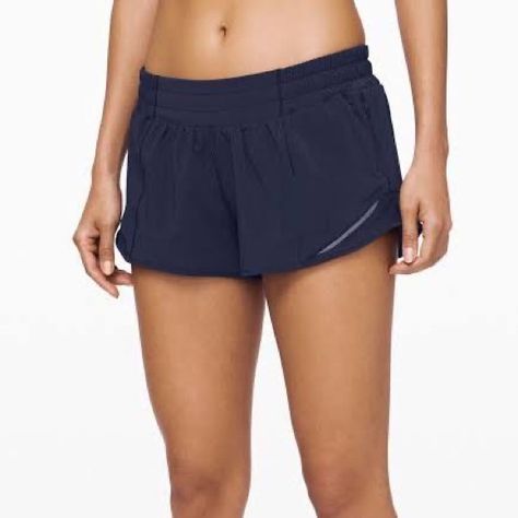 Never Worn Bought Wrong Size Navy Lululemon Shorts Outfit, Lulu Shorts Outfit, Lululemon Shorts Outfit, Lulu Shorts, Lululemon Hotty Hot Shorts, Hot Short, Shorts Lululemon, Hotty Hot Shorts, Camping Outfits