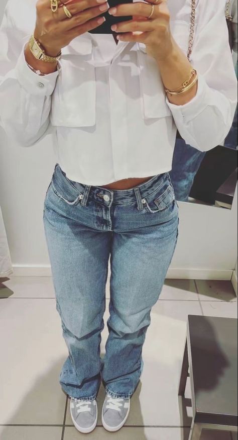 Crop Blouse Outfit, Zara Drip Outfit, Outfit Zara Drip, Zara Fits, Fashion Staples, Zara Drip, Outfit Zara, Mode Zara, Wardrobe Tips