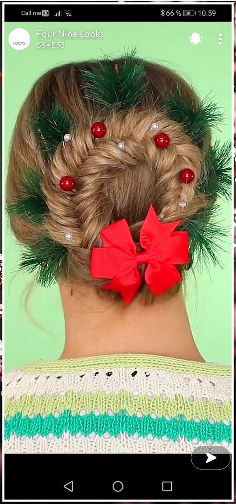 Christmas Hair Ideas - Is that what you are looking for? Act quickly while everything is still fresh in your mind. Visit IMMEDIATELY to view more. Christmas Elf Hairstyles, Crazy Hair Day Christmas, Christmas Updos, Xmas Hairstyles, Christmas Updo, Fun Christmas Hairstyles, Easy Christmas Party, Elf Hair, Christmas Tree Hair