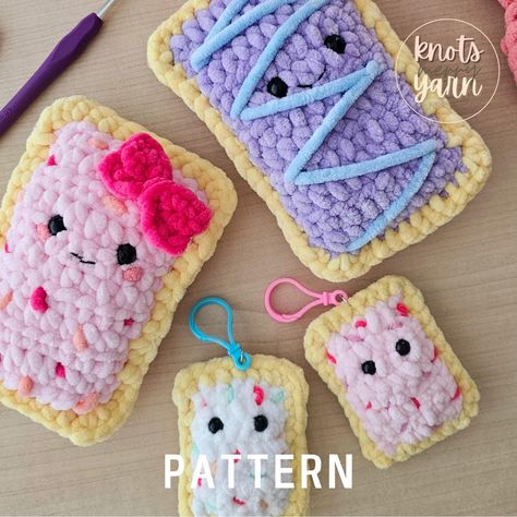 Are you looking for a beginner friendly pattern that will put a smile on your face?  Try your hand at crocheting this delightful Mini Pop-Tart and Keychains! Perfect for play and an adorable nostalgic piece of art.  The keychains are a perfect edition to a bag or backpack. This pattern is fun and easy to follow. There is a youtube link for extra support when creating this pattern. Grab your yarn and hook and make Mini POPPI the POPTART and Keychain today  This is a CROCHET PATTERN and NOT a fini Pop Tart Crochet Pattern, Free Mini Crochet Patterns, Crochet Pop Tart, Crochet Poptart, Crochet Pictures, Crochet Pattern No Sew, Ice Cream Cozy, Pop Tart, Mini Crochet