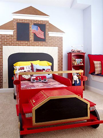 such a fun idea to paint the back wall!  fire station themed room...  a little boy's dream Big Boys Bedroom Ideas, Creative Headboards, Fire Truck Bed, Fireman Room, Fire Truck Bedroom, Fire Truck Room, Firetruck Bed, Firefighter Room, Truck Bedroom