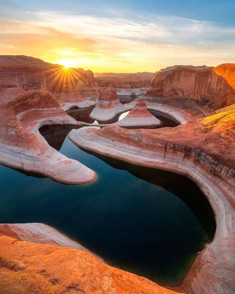 Lake Powell Utah, California Aesthetic, Utah Lakes, Utah Usa, Lake Powell, Clear Lake, Colorado River, California Coast, Nature Pictures