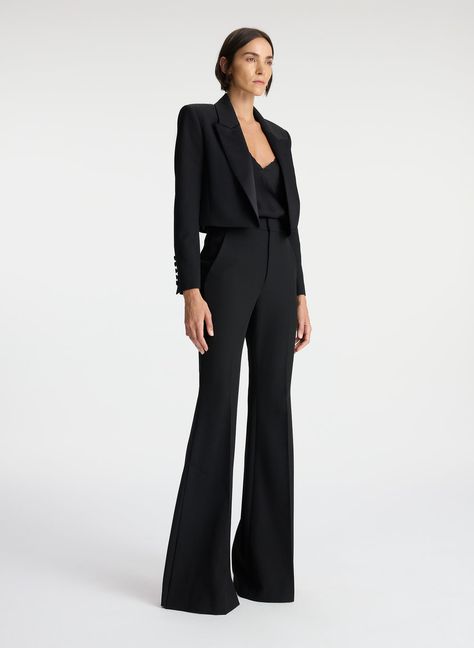 Pant Suits For Women Wedding Guest, Tailored Suit Women, Masculine Women Fashion, Cropped Tuxedo Jacket, Suit Photoshoot, Bridesmaid Suits, Pant Suits For Women, Grad Pic, Black Suit Wedding