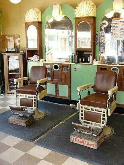 SIXTIES BARBERSHOP, HASN'T CHANGED MUCH FROM THE FIFTIES Old School Barber Shop, Barber Shop Chairs, Best Barber Shop, Barber Shop Haircuts, Barber Shop Interior, Barber Chairs, Barbershop Design, Vintage Barber, Barber Shop Decor