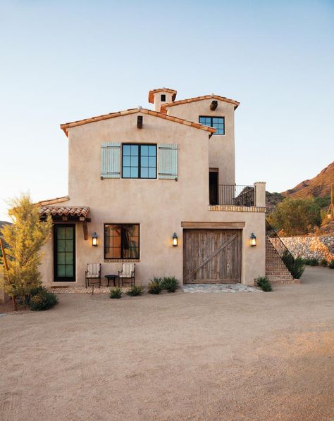 Mediterranean Farmhouse Exterior, Rustic Mediterranean Farmhouse, House In The Desert, Foyer Floor, Mediterranean Farmhouse, Home Ideas Kitchen, Exterior Farmhouse, Mediterranean Homes Exterior, Rustic Mediterranean