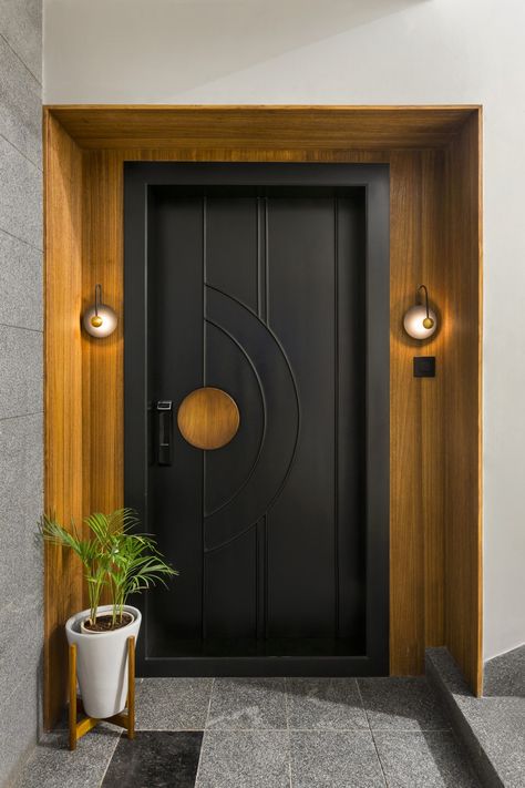 India Doors Design, Main Door Ideas India, Safety Door Design Entrance Grill India, Main Door Entry Designs, Apartment Entry Door Design, Safty Door Design Entrance India, Entry Door Design Modern, Entrance Door Design Apartment, Diy Indie Room Decor