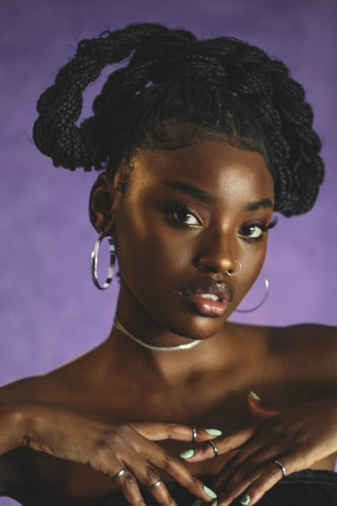 Unique Black Women, Poses For Female Models, African Portrait, Black Skin Aesthetic, Portrait Reference Black Woman, Black Women Portraits, Filah Lah Lah, Dark Skinned Black Women, Black Woman Portrait