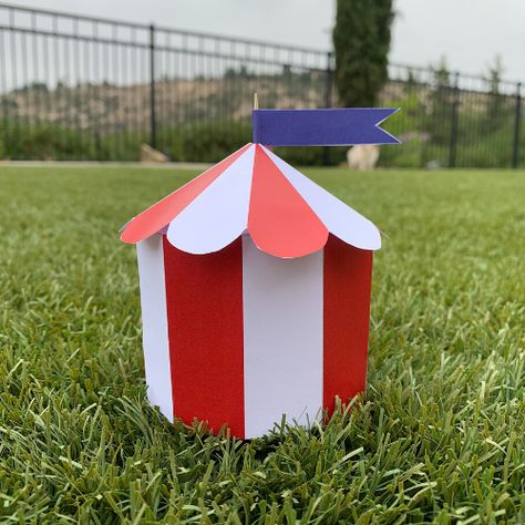 How To Make A Circus Tent, Diy Circus Tent, Circus Tent Party, Fun Games To Play, Tent Party, Themed Treats, Diy Tent, Box Print, Salt Water Taffy