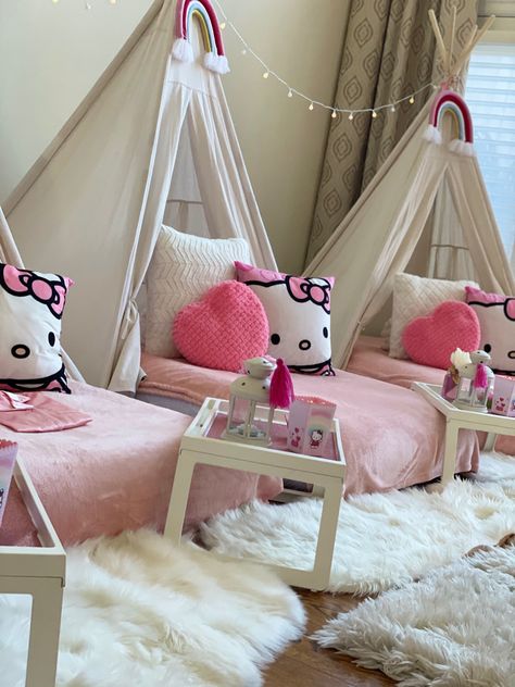 Hello Kitty Slumber Party Ideas, Hello Kitty Themed Sleepover, Sleepover Ideas Tents, Sleepover Party Theme Ideas, Sanrio Sleepover Ideas, Hello Kitty Sleepover Party, Hello Kitty Sleepover Ideas, Hello Kitty Slumber Party, Sanrio Sleepover