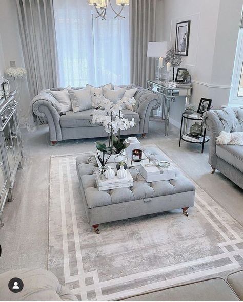 Contemporary Neutral Living Room, Silver Living Room Decor, Silver Living Room, Dining Room Design Luxury, Room Ideas Living Room, Glam Living Room Decor, Elegant Living Room Decor, Living Room Decor Gray, Glam Living Room