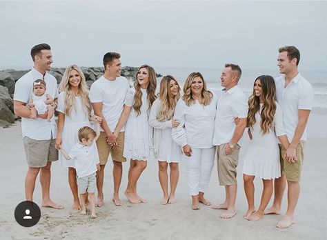 family White Outfits Beach Family Pictures, Large Family Photo Outfits Beach, White Family Photo Outfits Beach, Beach Outfit Pictures Family Portraits, All White Beach Photo Shoot Family, Family Beach Pictures Outfits White, Large Family Photoshoot Beach, Older Family Beach Photos, Family Photo White Outfits