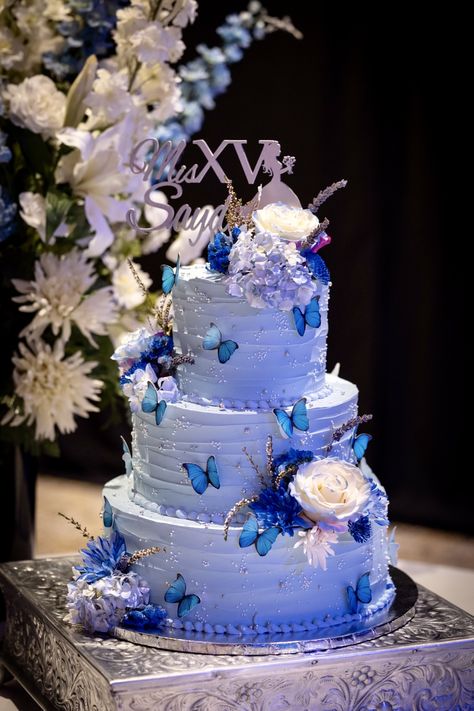 Corps Bride Quince Theme, Quince Blue Cake, Quince Decorations Blue Butterfly, Sweet 16 Birthday Cakes Blue, 3 Teir Cakes Ideas Birthday, Butterfly Xv Theme, Royal Blue Cakes Quinceanera, Royal Blue Birthday Cake For Women, Sweet 16 Blue Cake