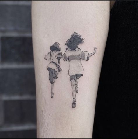 Haku And Chihiro, Miyazaki Tattoo, Tatuaje Studio Ghibli, Running Tattoo, Studio Ghibli Tattoo, Think Tattoo, Bestie Tattoo, Ghibli Tattoo, Chihiro Y Haku