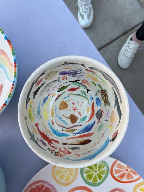 Hand Painted Bowl, Pretty Ceramics, Diy Pottery Painting, Fiber Crafts, Tanah Liat, Keramik Design, Pottery Crafts, Diy Pottery, Ceramics Pottery Art