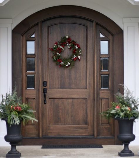 Arched Front Door, Portico Design, Best Front Doors, Beautiful Front Doors, Wooden Main Door, Wooden Main Door Design, Wood Front Doors, Wooden Front Doors, Entrance Door Design