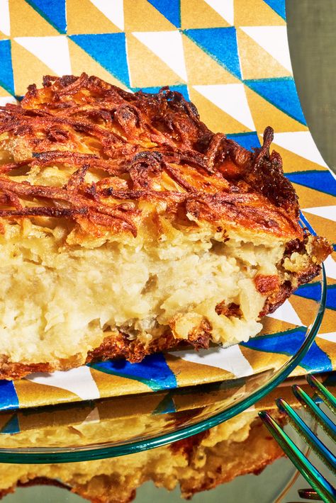 Jewish Food Recipes, Potato Kugel Recipe, Potato Kugel, Jewish Holiday Recipes, Hanukkah Food, Jewish Food, Clam Recipes, Passover Recipes, Nyt Cooking