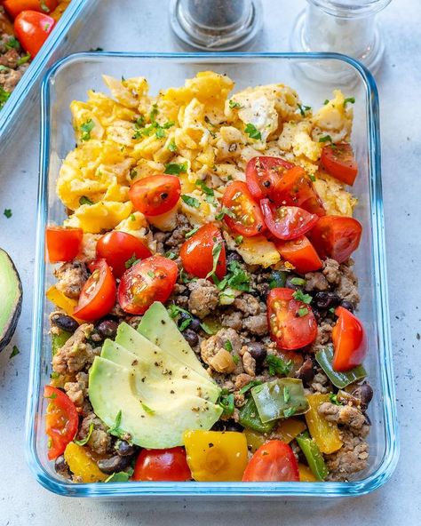 Breakfast Scramble Clean Eating Meal Prep Bowls! - Clean Food Crush Cleanfoodcrush Recipes Breakfast Meals, Breakfast Burrito Bowl Meal Prep, Hearty Breakfast Meal Prep, Rp Diet Recipes Breakfast, Healthy Breakfast On The Go Clean Eating, Clean Eating Meal Prep Breakfast, Healthy Breakfast Bowls Clean Eating, Meal Prep Breakfast Ideas Healthy Low Carb Easy, Clean Food Crush Meal Prep