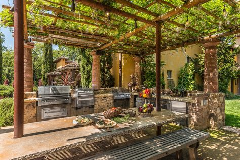 Rustic Outdoor Cooking, Napa Winery, Rustic Outdoor Kitchens, Napa Wineries, Outdoor Cooking Area, Rustic Patio, Kitchen Rustic, Backyard Pavilion, Outdoor Paradise