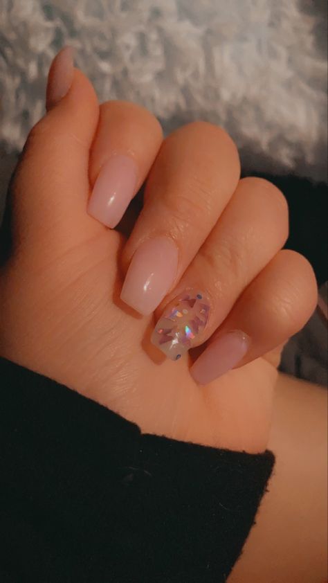 Nude Nails With Butterflies, Cute Short Acrylic Nails, Pink Butterfly Nails, Butterfly Nail Designs, Fancy Nail Art, Butterfly Nails, Short Acrylic, Nail Style, Butterfly Nail