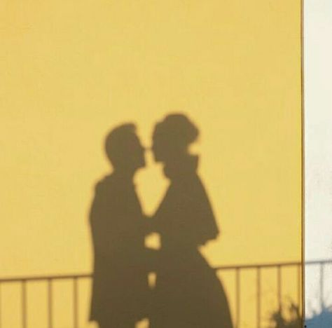 Yellow Romance Aesthetic, Yellow Couple Aesthetic, Yellow Aesthetic Couple, My Yellow Person, Yellow Couple, Fearless Song, Cute Romantic Pictures, Rainbow Collage, Yellow Stuff