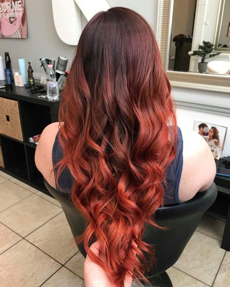 Brown And Red Ombre Hair, Brown Roots Red Hair, Brown Red Ombre Hair, Brown To Red Ombre Hair, Red Brown Ombre, Copper Ombre Hair, Ombre Hair Red, Copper Hair Ombre, Brown Red Copper