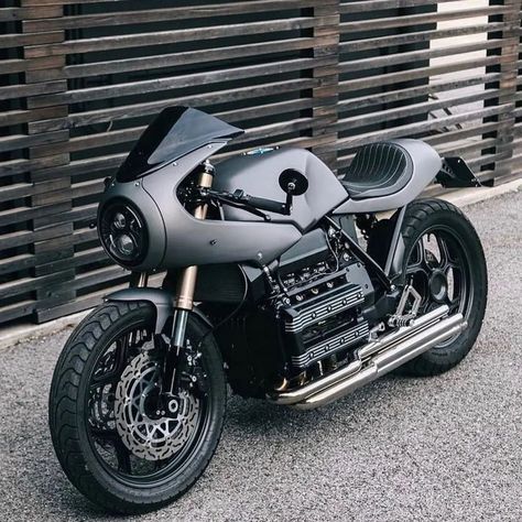 Cafe Racer | Custom Motorcyle on Instagram: “Bmw K100 by @carmelo_chiaramida 💥💥💯 #bmw #bmwmotorsport #bmwmotorcycle #bmwmotos #bmwmoto #bmwk100 #caferacer #caferacer #caferacergram…” Cafe Moto, Custom Bikes Cafe Racers, Cafe Racer Design, Bike Bmw, Bmw K100, Мотоциклы Cafe Racers, Harley Davidson V Rod, Bmw Motors, Bmw Cafe Racer