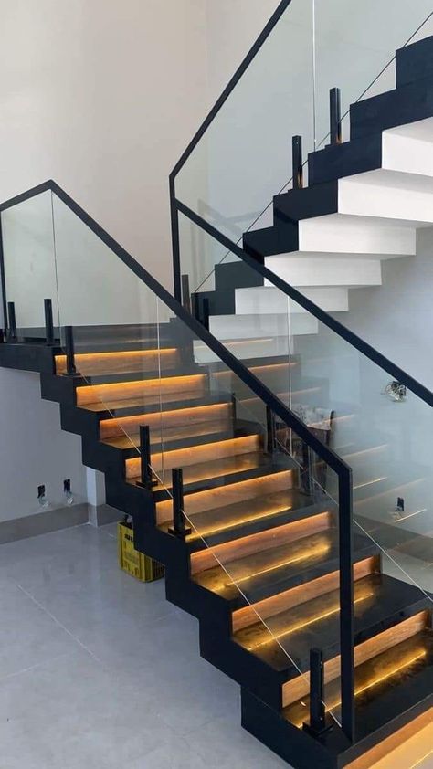 Staircase Glass Design, Mirror Stairs, Apartment Ideas For Men, Staircase Design Modern, Stairs In Living Room, Balcony Grill Design, Glass Stairs, Glass Staircase, Stairs Design Modern