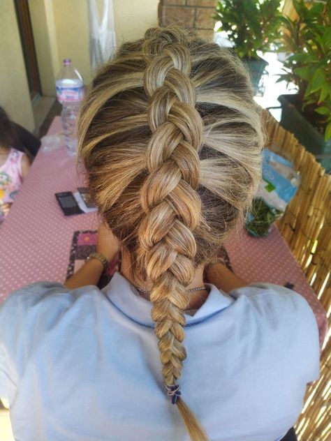 Dutch braid Dutch Braid Single, Short Hair Dutch Braid, Single Dutch Braid, Single French Braid, Dutch Fishtail Braid, Dutch Braid Hairstyles, Dutch Braids, Single Braid, Braids Hairstyles Pictures