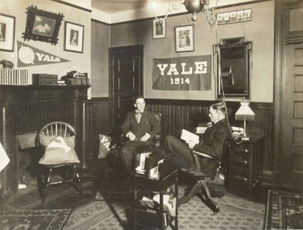 Yale dorm room 1900's | Flickr - Photo Sharing! Yale Dorm Room, Yale Dorm, University Inspiration, Classic Academia, College Living, Victorian Interior, College Aesthetic, Ivy Style, Dream College