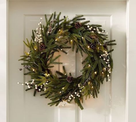 These 30+ elegant Christmas wreaths last forever and are easily ordered online! I love rustic Christmas wreaths, but they always need to have a touch of elegance. Check out these gorgeous Christmas wreaths for the holiday season! #christmaswreaths #elegantchristmaswreaths #rusticchristmaswreaths Pine Wreaths, Julkransar Diy, Christmas Entrance, Christmas Closet, Flowers Pottery, Evergreen Christmas, Christmas Cozy, Rustic Christmas Wreath, Christmas Wreaths & Garlands