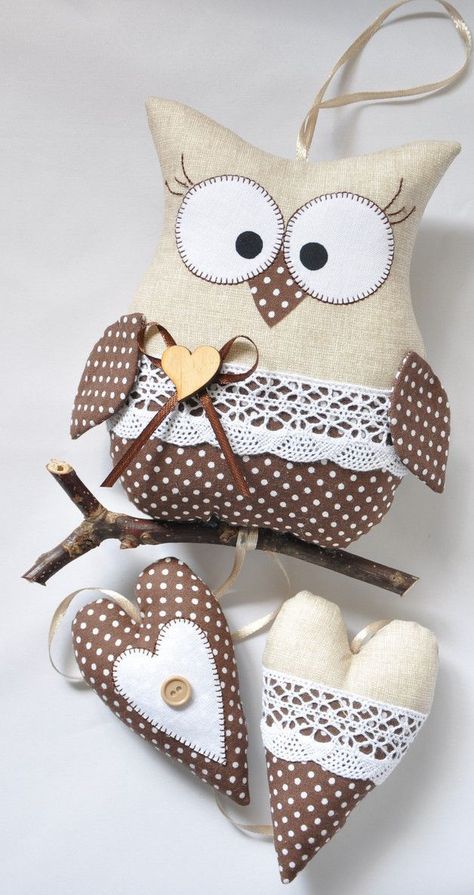 Owl Sewing Patterns, Dekoratívne Vence, Owl Sewing, Felt Owls, Owl Pillow, Sewing Stuffed Animals, Owl Ornament, Owl Crafts, Owl Patterns