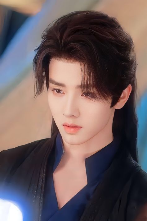 Have Soft Spot for Her | Actor Name: Richard Li • Native name: 李菲 • Nationality: Chinese • Born: September 16, 1996 Richard Li Fei, Richard Li, China Movie, Chinese Dance, Chinese Historical Drama, Chibi Wallpaper, Red Indian, Soft Spot, Historical Drama